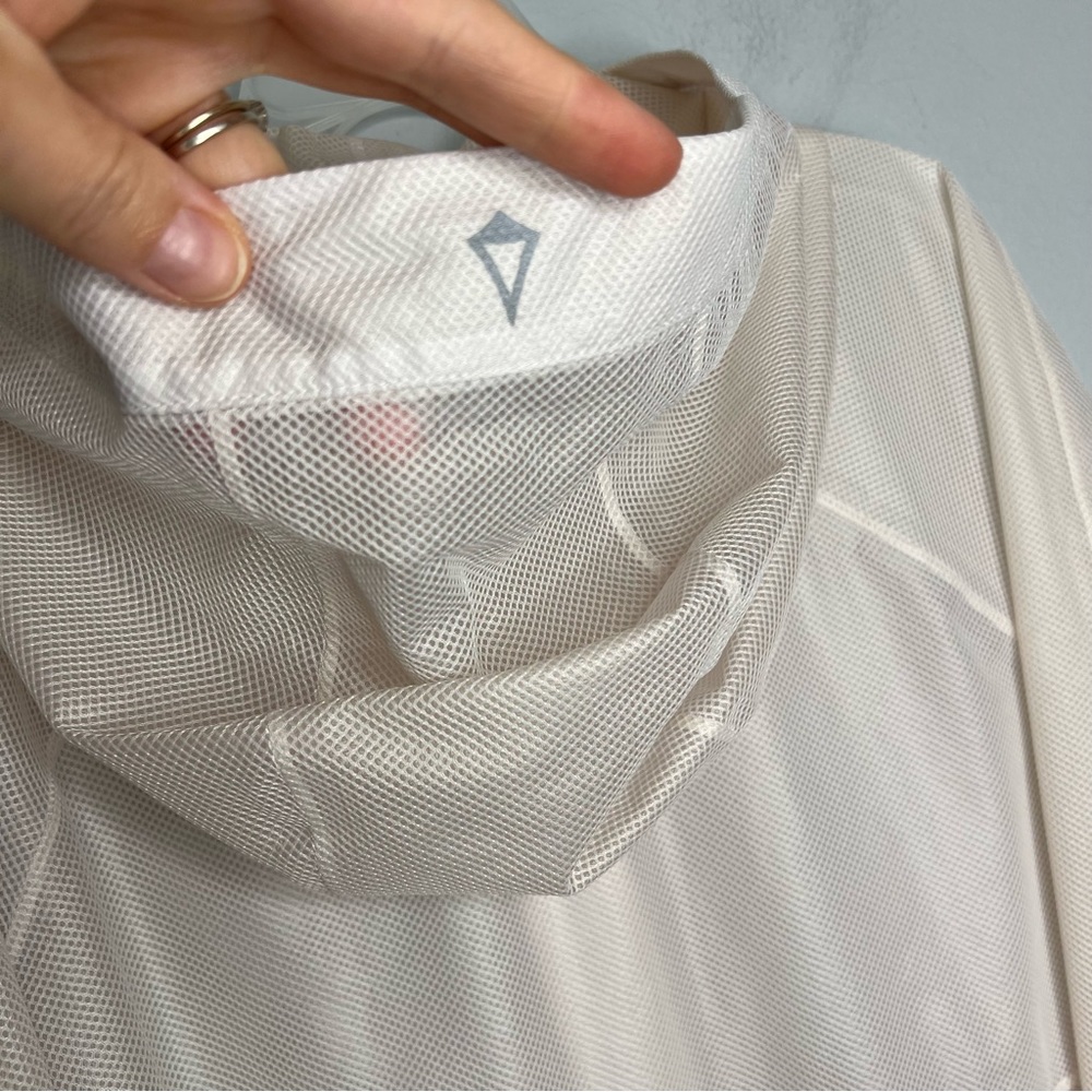 Ivivva Lululemon Zip Front Hooded Windbreaker A20 - Picture 6 of 7
